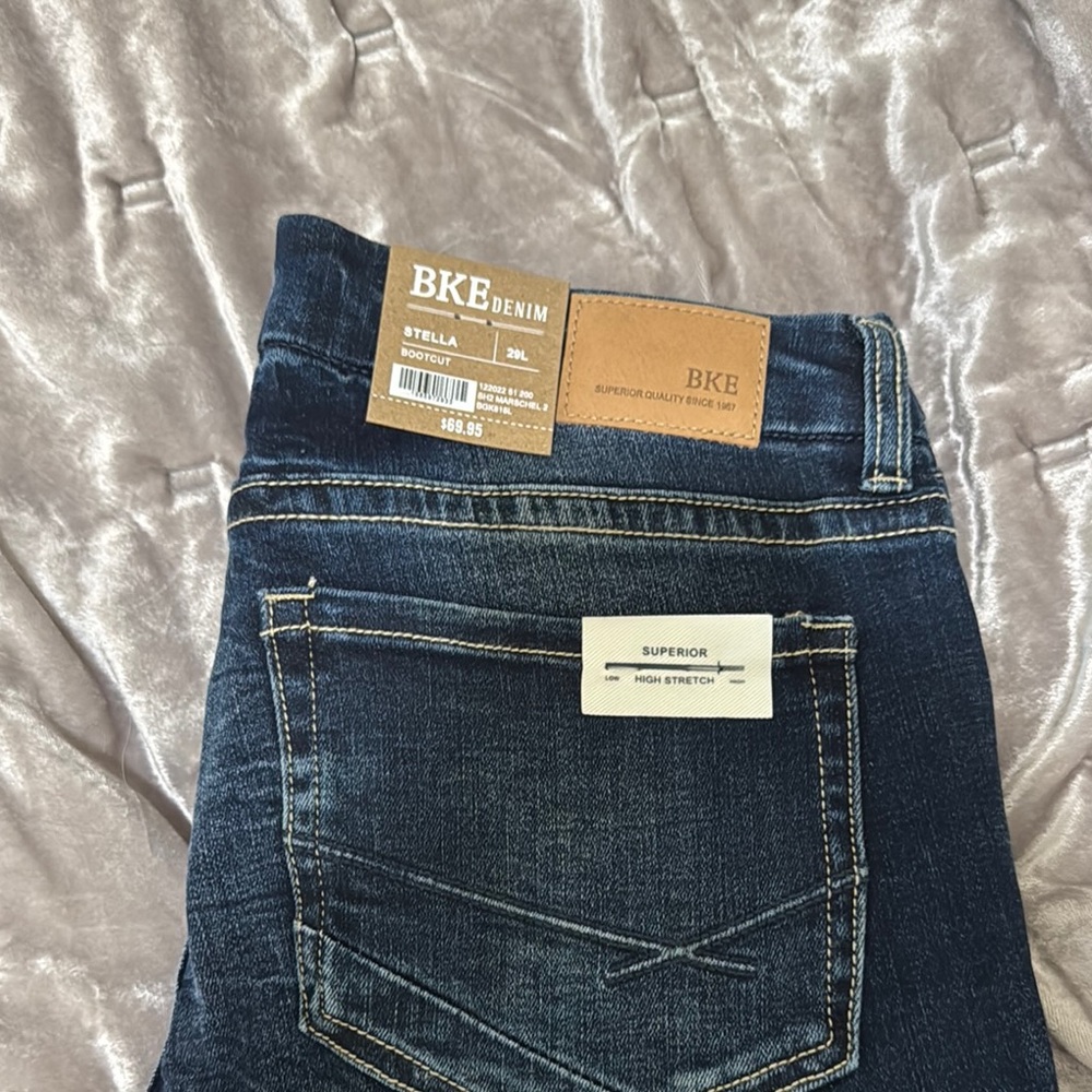 BKE Stella Dark Blue Jeans bootcut stretch 29L inseam 33 1/2